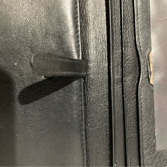 Vintage Gucci Leather Trifold Wallet 🔥🔥🔥 - Picture 7 of 15